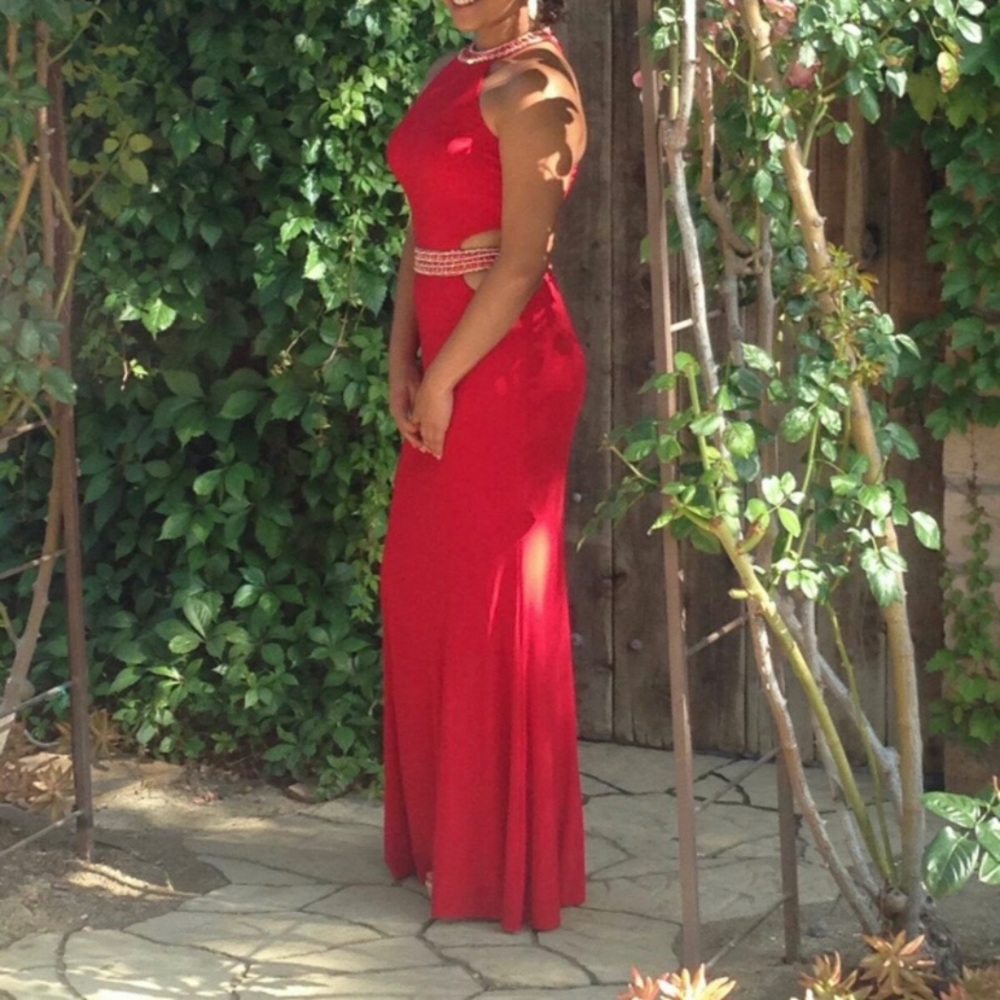 Red prom dress